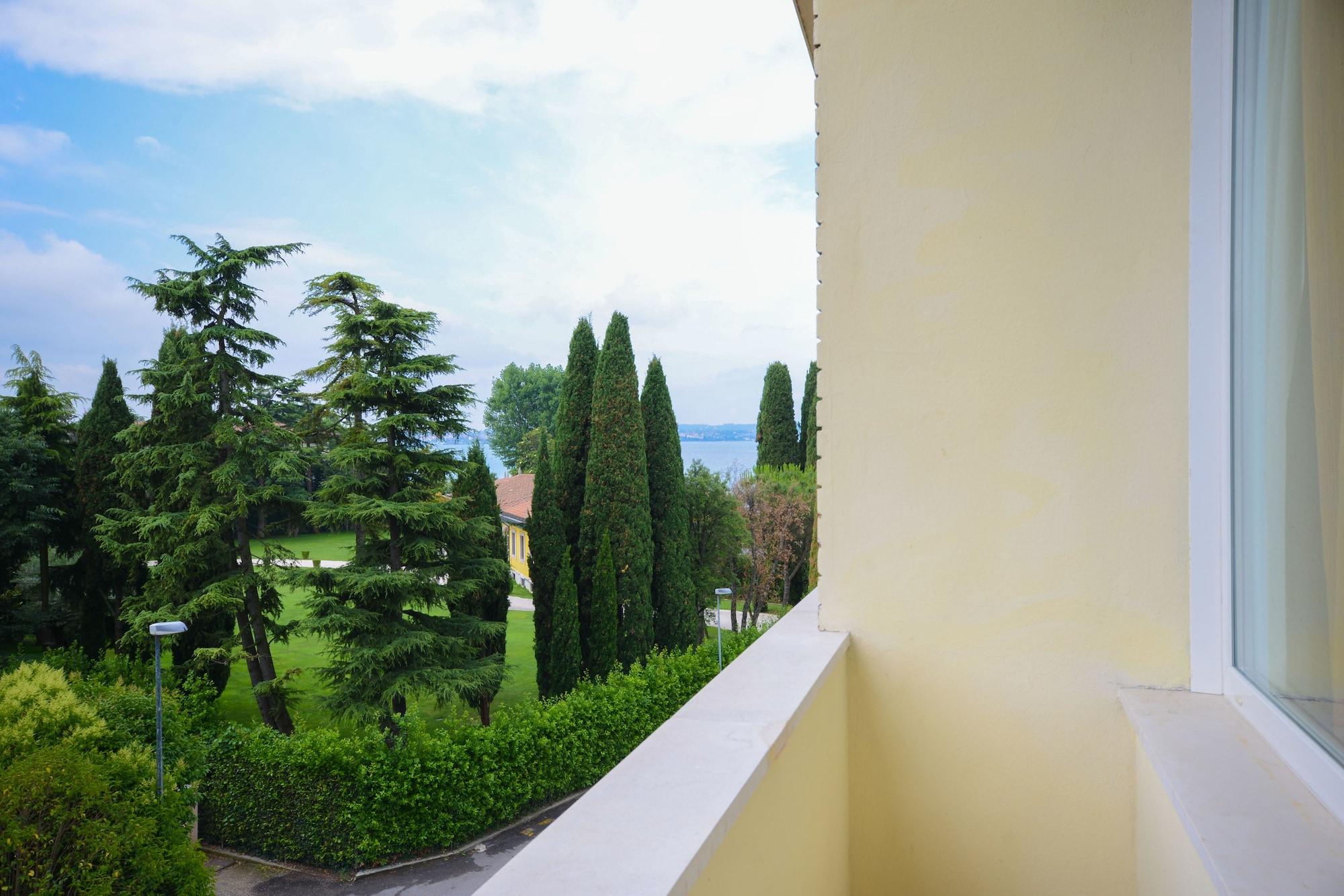 Hotel Suisse Sirmione Exterior foto